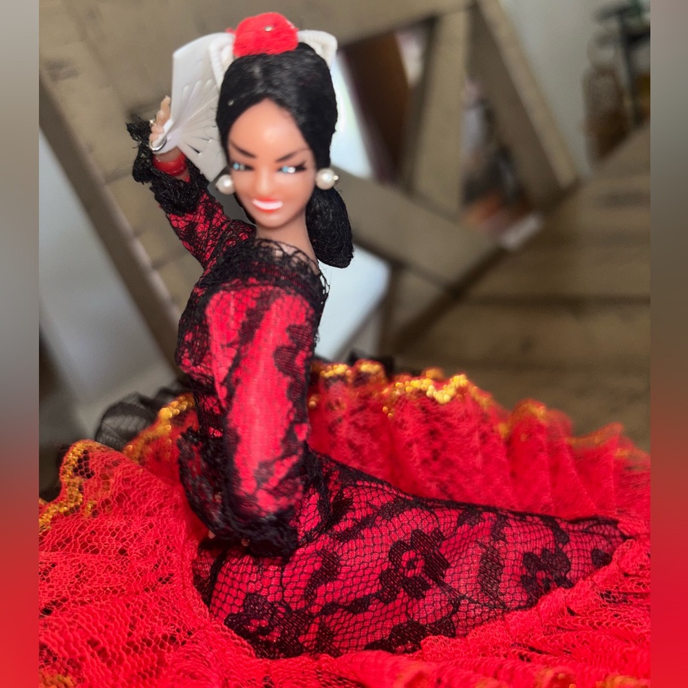 Flamenco Dancer Figurine in Red and Black Lace dress